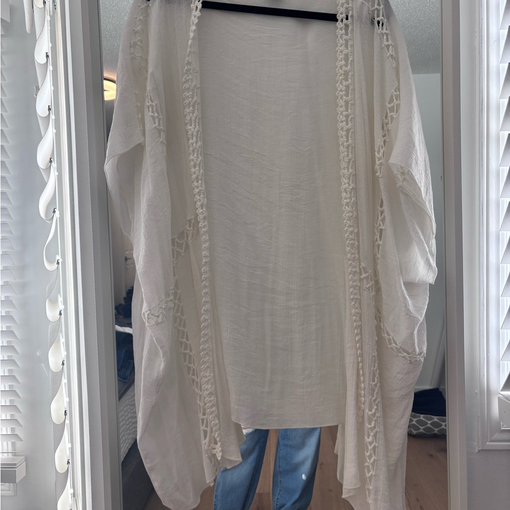 Lightweight White Open-Front Kimono Cover-Up
